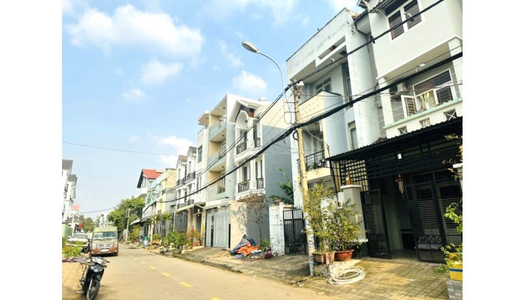 Bán Nhà 3 Tầng Mặt Tiền 105m2_5x21m 